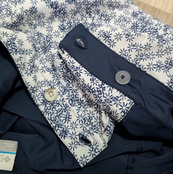 Columbia, Size 16 Women's Skort, Performance, PFG, Floral White/Navy - Picture 9 of 9